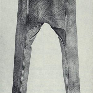 Damendorf trousers, rear view; illustration after Margrethe Hald.
