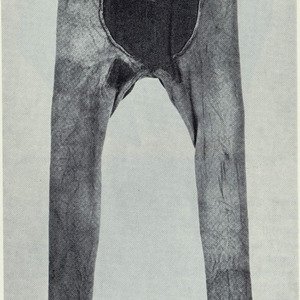 Damendorf trousers, front view; illustration after Margrethe Hald.
