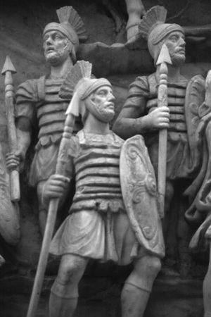 Преторианец в сегментате. Колонна Антонина Пия. Вторая половина 2-го века н.э.