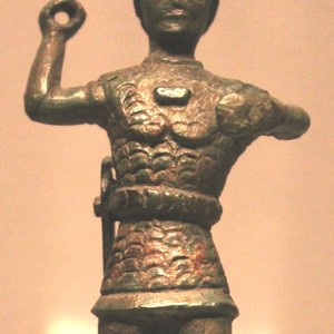 Bronze statuette of a warrior in lorik hamat. 4th-2nd century BC