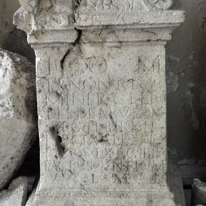 Altar with an inscription about the IIII-th Legion of Flavius Felix. 1st century AD