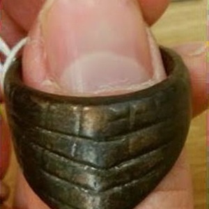 Кольцо из захоронения лучника. Частная коллекция. 1-3 век н.э.