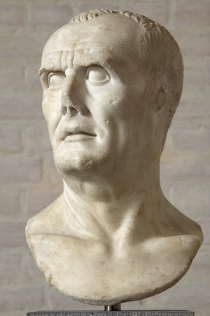 Male portrait,the so-called Gaius Marius. Marble. Copy of the Augustan era from a portrait of the II century BC Height 34.5 cm. Munich,Glyptothek.