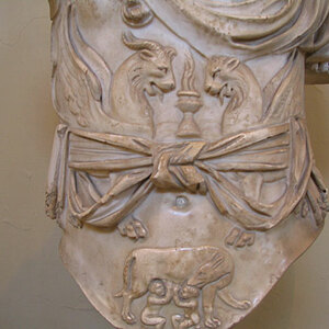 A fragment of the statue wearing lorica musculata. 1-2 century CE