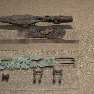Находки с гробницы из Сарно №1801. Museo Archeologico della Valle del Sarno, Sarno, Campania, Италия. 4 век до н.э.