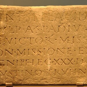 Museum of Xanten (Germany). The inscription is dedicated to three demobilized legionnaires from Legio XXX Ulpi Victrix. 210 AD