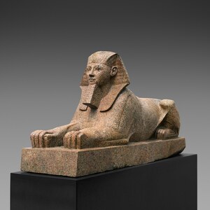 Сфинкс Хатшепсут из Дейр эль-Бахри. XVIII династия, ок. 1479-1458 годов до н. э.; Metropolitan Museum of Art.