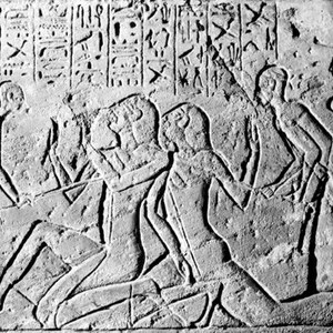 Scene of the interrogation of Shasu, connected with the false-information episode before Kadesh. Drawing after an Egyptian relief.