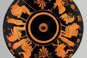 Douris cup with a school scene: teachers, pupils, writing and music. Attica, c. 480 BC; Antikensammlung Berlin.