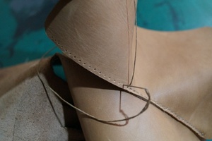 Forming the instep and side of the upper.