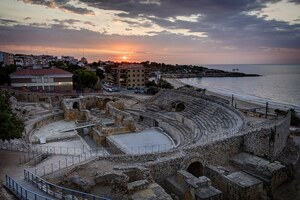Tarraco / Tarragona: Tarragona - Amfiteatre 04 2016-08-31; general view or excavated sector, Roman period, archaeological site or museum context.