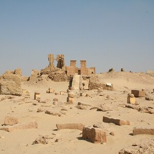 Karanis: Karanis 026; visual evidence for the site, Roman period, archaeological site or museum context.