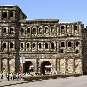 Trier / Augusta Treverorum: Trier Porta Nigra BW 3; visual evidence for the site, Roman period, archaeological site or museum context.