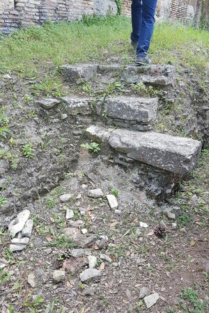 Портус: Built-In Steps; визуальный источник по памятнику, римский период, археологическая зона или музейный контекст.