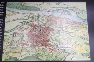 Augusta Raurica: Map of Augusta Raurica 240 AD - Augusta Raurica - August 2013; визуальный источник по памятнику, римский период, археологическая зона или музейный контекст.