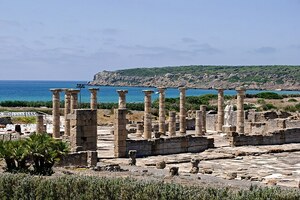 Баэло-Клаудия: Basílica Baelo 002; визуальный источник по памятнику, римский период, археологическая зона или музейный контекст.