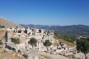 Сагаласс: Sagalassos; визуальный источник по памятнику, римский период, археологическая зона или музейный контекст.
