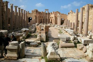 Лептис-Магна: Archaeological Site of Leptis Magna-108958; визуальный источник по памятнику, римский период, археологическая зона или музейный контекст.