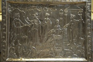 Корбридж / Coria: The Corbridge Lanx, 4th century AD, from Corbridge, Northumberland, Roman Britain, Brit...; предмет материальной культуры или музейная находка, связанный с памятником, римский период или локальный археологический контекст.