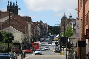 Вал Адриана: (The line of) Hadrian's Wall - Westgate Road - geograph.org.uk - 911786; археологический вид, находка или музейный контекст, связанный с памятником, римский период или локальный археологический контекст.