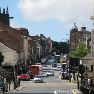 Вал Адриана: (The line of) Hadrian's Wall - Westgate Road - geograph.org.uk - 911786; археологический вид, находка или музейный контекст, связанный с памятником, римский период или локальный археологический контекст.
