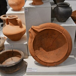 Isca Augusta / Caerleon: Caerleon, Roman Legionary Museum, Roman pottery - geograph.org.uk - 7604407; material-culture object or museum find connected with the site, Roman period or local archaeological context.
