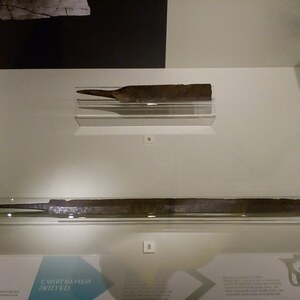 Тримонтиум / Ньюстед: The Newstead Sword on load to Vindalanfa museum; предмет материальной культуры или музейная находка, связанный с памятником, римский период или локальный археологический контекст.