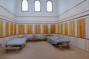 Арбея: A room in part of the Commanding Officer's house at Arbeia Roman Fort, South Shields -...; предмет материальной культуры или музейная находка, связанный с памятником, римский период или локальный археологический контекст.