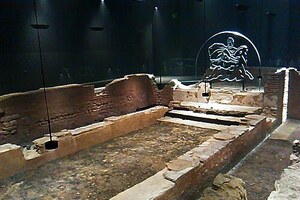 Лондиний: London Mithraeum; археологический вид, находка или музейный контекст, связанный с памятником, римский период или локальный археологический контекст.