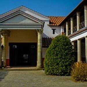 Колония Ульпия Траяна / Ксантен: Colonia Ulpia Traiana, Xanten - römische Herberge - Porticus; археологический вид, находка или музейный контекст, связанный с памятником, римский период или локальный археологический контекст.