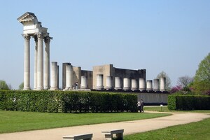 Колония Ульпия Траяна / Ксантен: Harbor temple (1) (archaeological park Xanten, Germany, 2005-04-23); археологический вид, находка или музейный контекст, связанный с памятником, римский период или локальный археологический контекст.