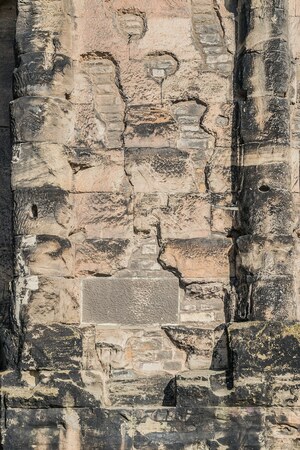 Трир / Augusta Treverorum: Porta Nigra in Trier (4); археологический вид, находка или музейный контекст, связанный с памятником, римский период или локальный археологический контекст.