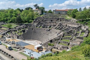 Лугдун / Лион: Lyon - Lugdunum - Théatre Romain; археологический вид, находка или музейный контекст, связанный с памятником, римский период или локальный археологический контекст.