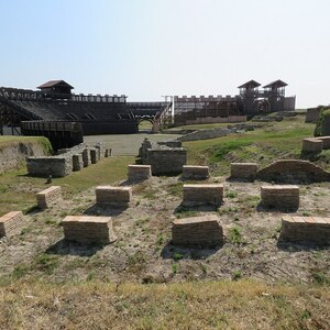 Виминациум: Amphitheater in Viminacium, 2018, 03; археологический вид, находка или музейный контекст, связанный с памятником, римский период или локальный археологический контекст.