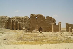Дура-Европос: DuraEuropos-TempleOfBel; археологический вид, находка или музейный контекст, связанный с памятником, римский период или локальный археологический контекст.