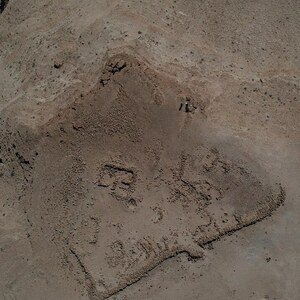 Пещера писем: Roman army camp; археологический вид, находка или музейный контекст, связанный с памятником, римский период или локальный археологический контекст.