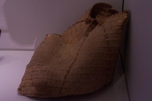 Cave of Letters: Palm Frond Basket; archaeological view, find or museum context connected with the site, Roman period or local archaeological context.