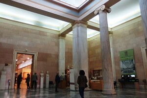 Национальный археологический музей Афин: Athens, National Archaeological Museum, hall.