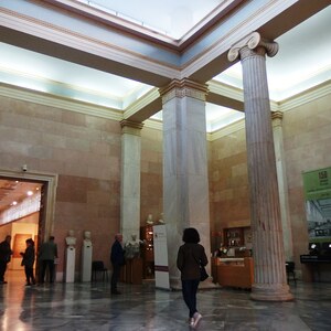 Национальный археологический музей Афин: Athens, National Archaeological Museum, hall.
