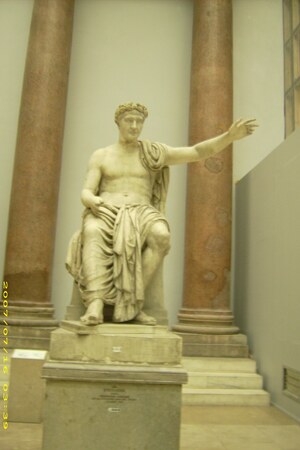 Pergamonmuseum - Antikensammlung - Statue 58. Object from the collection: Pergamonmuseum and Antikensammlung Berlin.