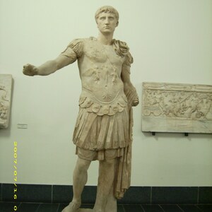 Pergamonmuseum - Antikensammlung - Statue 55. Object from the collection: Pergamonmuseum and Antikensammlung Berlin.