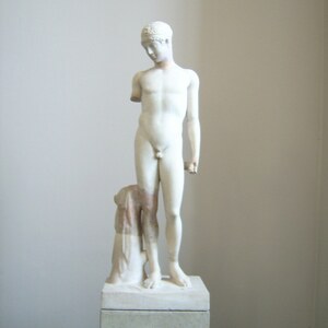 Pergamonmuseum - Antikensammlung - Statue 12. Object from the collection: Pergamonmuseum and Antikensammlung Berlin.