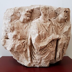 2018 Rheinisches Landesmuseum Trier, Togati-Relief. Экспонат из собрания: Рейнский земельный музей Трира.