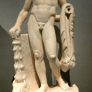 MC - Herkules Statue. Экспонат из собрания: Карнунт и Museum Carnuntinum.