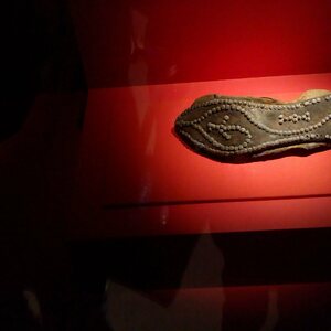 Vindolanda fancy Roman shoes in the museum. Экспонат из собрания: Музей Виндоланды.