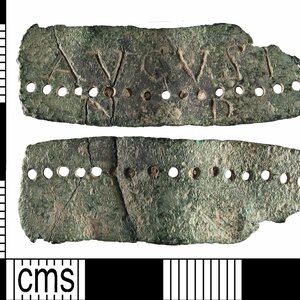 A fragment of a copper alloy Roman timepiece, AD.100-400. Экспонат из собрания: Музей Виндоланды.