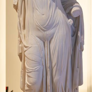 Statue de Vénus Genitrix - Museo archeologico dei Campi Flegrei. Экспонат из собрания: Лугдунум: музей и римские театры.