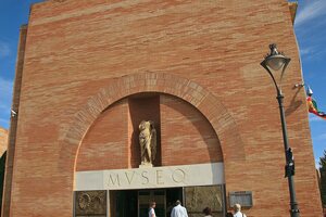 Национальный музей римского искусства в Мериде: MNAR (Mérida) Exterior 01.