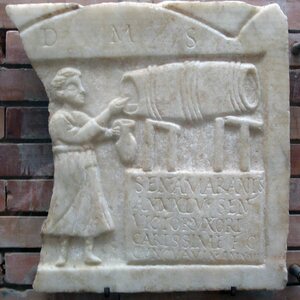 Funerary relief of Sentia Amarantis (Merida, MNAR CE676). Экспонат из собрания: Национальный музей римского искусства в Мериде.