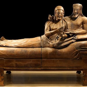 Sarcophagus of the Spouses from Villa Giulia in Rome. Экспонат из собрания: Национальный этрусский музей виллы Джулия.